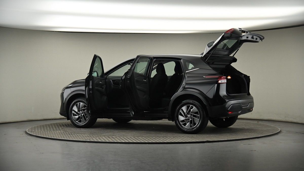 More views of Nissan Qashqai