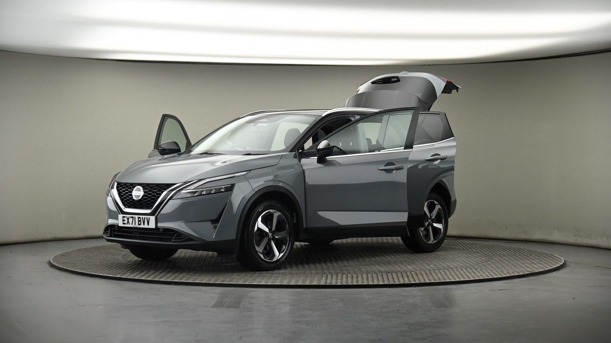 More views of Nissan Qashqai