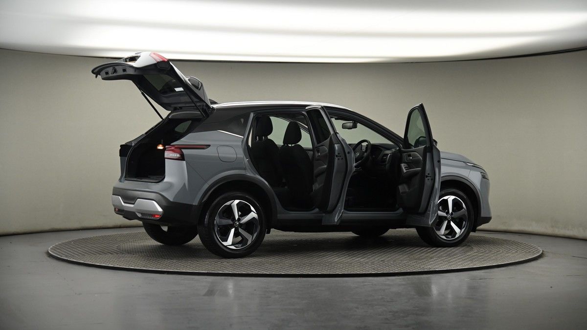 More views of Nissan Qashqai