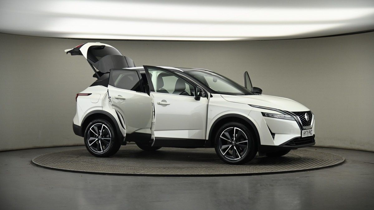 More views of Nissan Qashqai