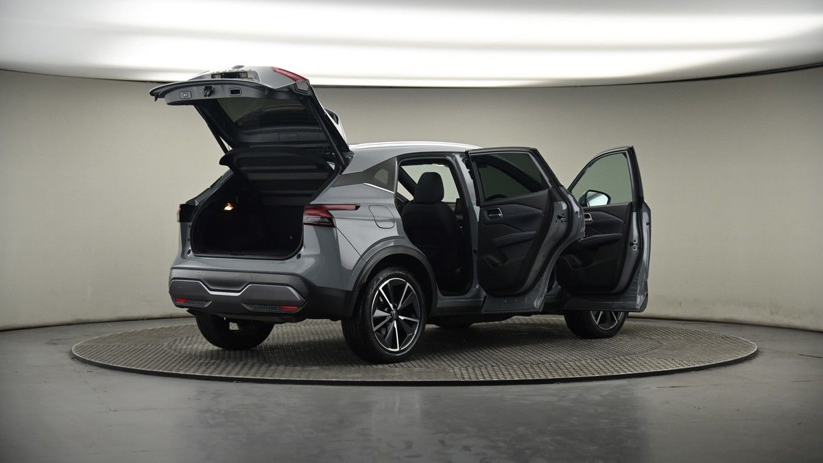 More views of Nissan Qashqai