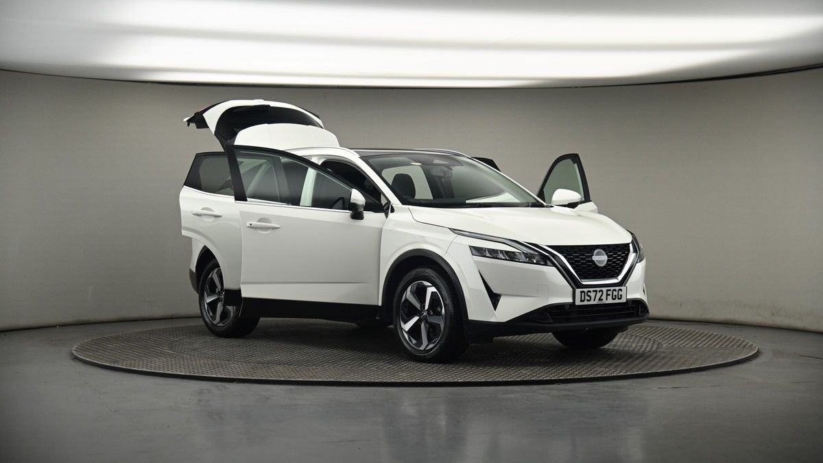 More views of Nissan Qashqai