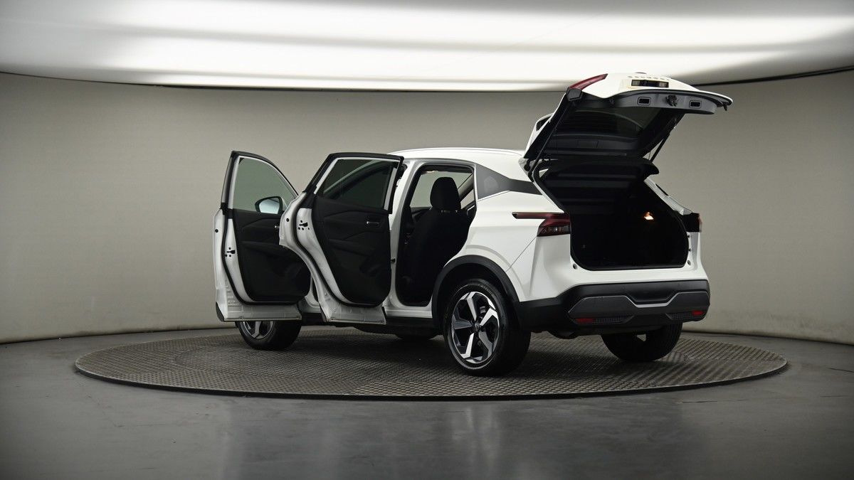 More views of Nissan Qashqai