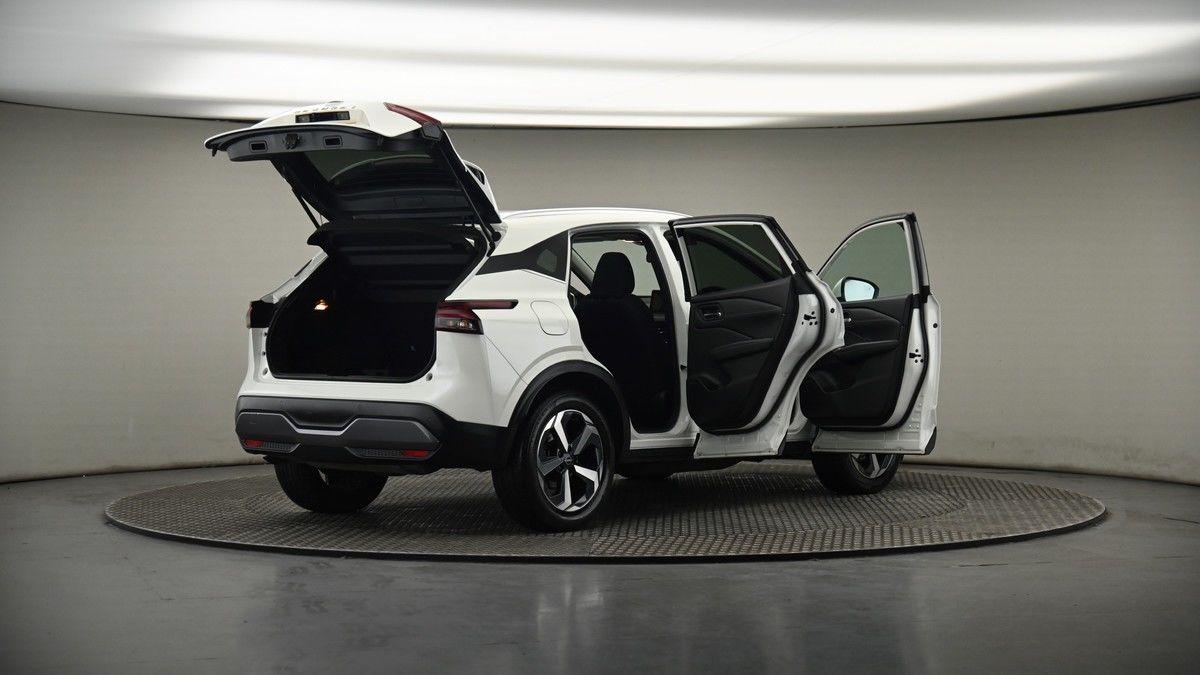 More views of Nissan Qashqai