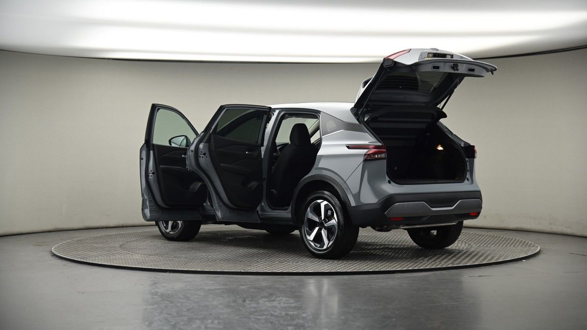 More views of Nissan Qashqai