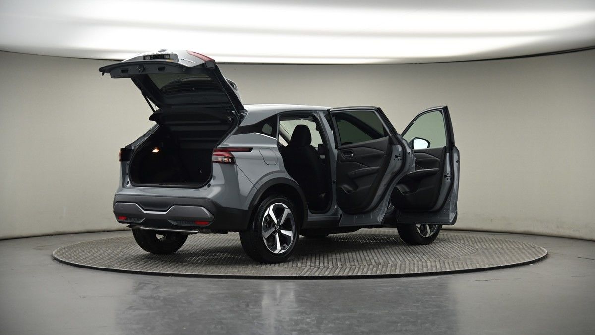 More views of Nissan Qashqai