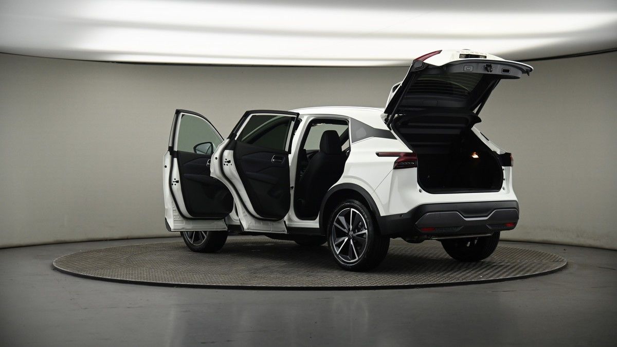 More views of Nissan Qashqai