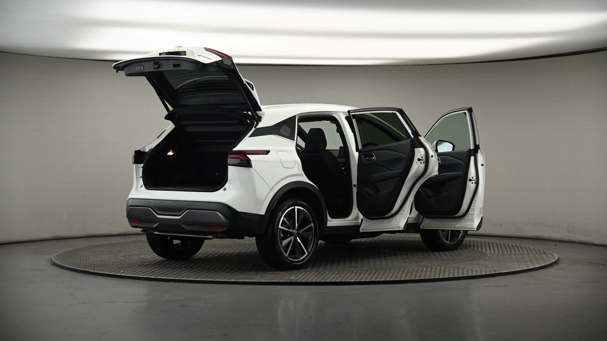 More views of Nissan Qashqai