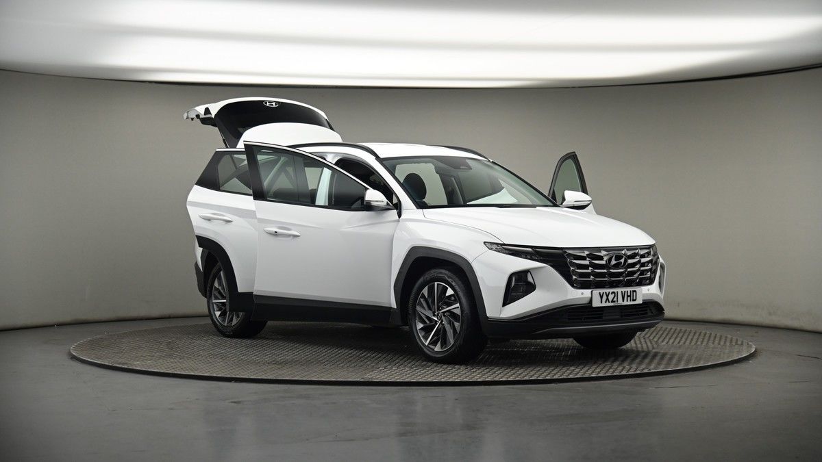 More views of Hyundai TUCSON