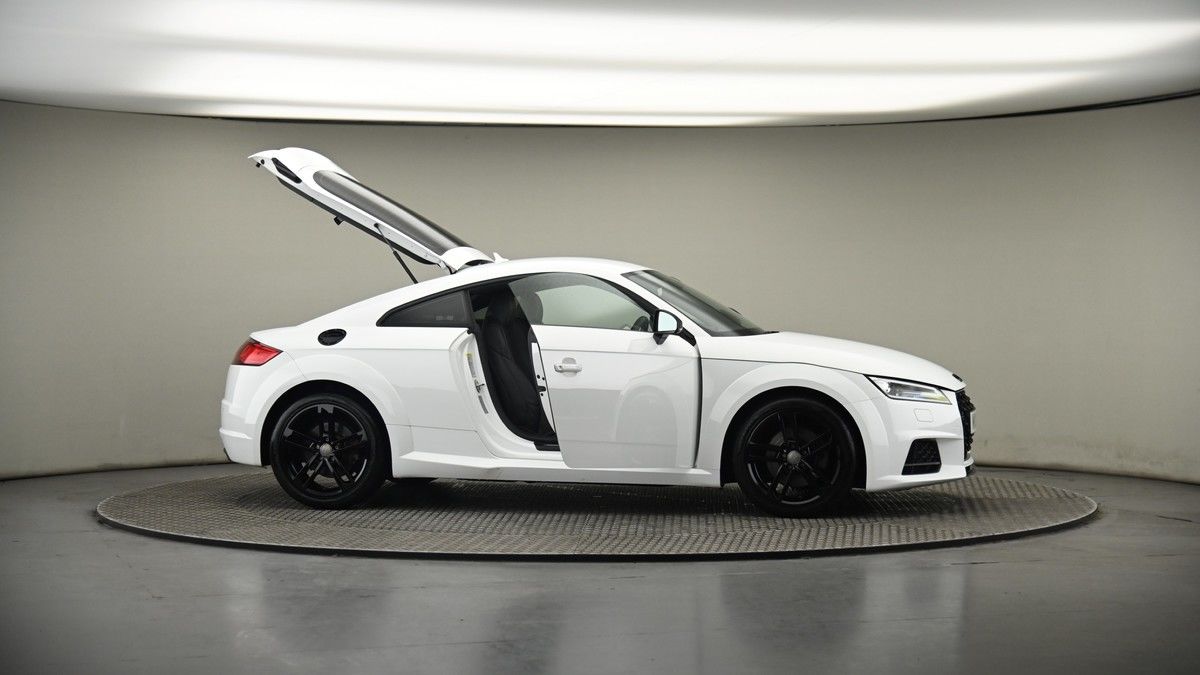 More views of Audi TT