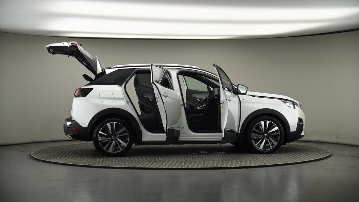 More views of Peugeot 3008