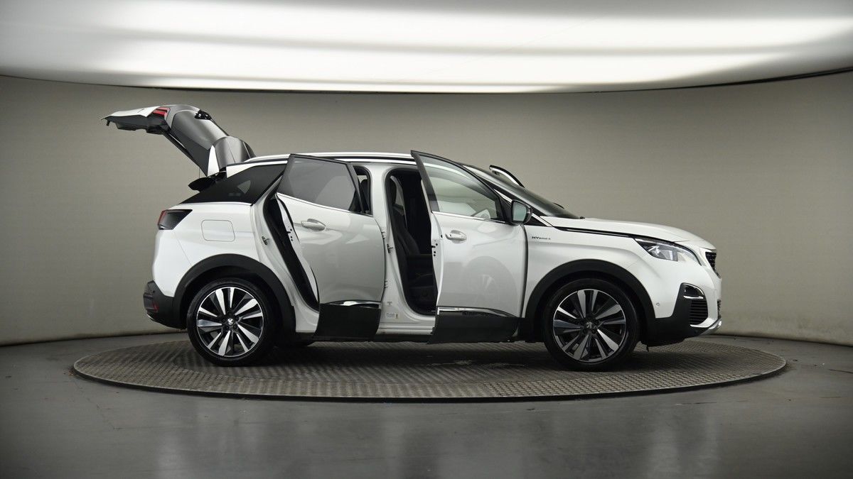 More views of Peugeot 3008