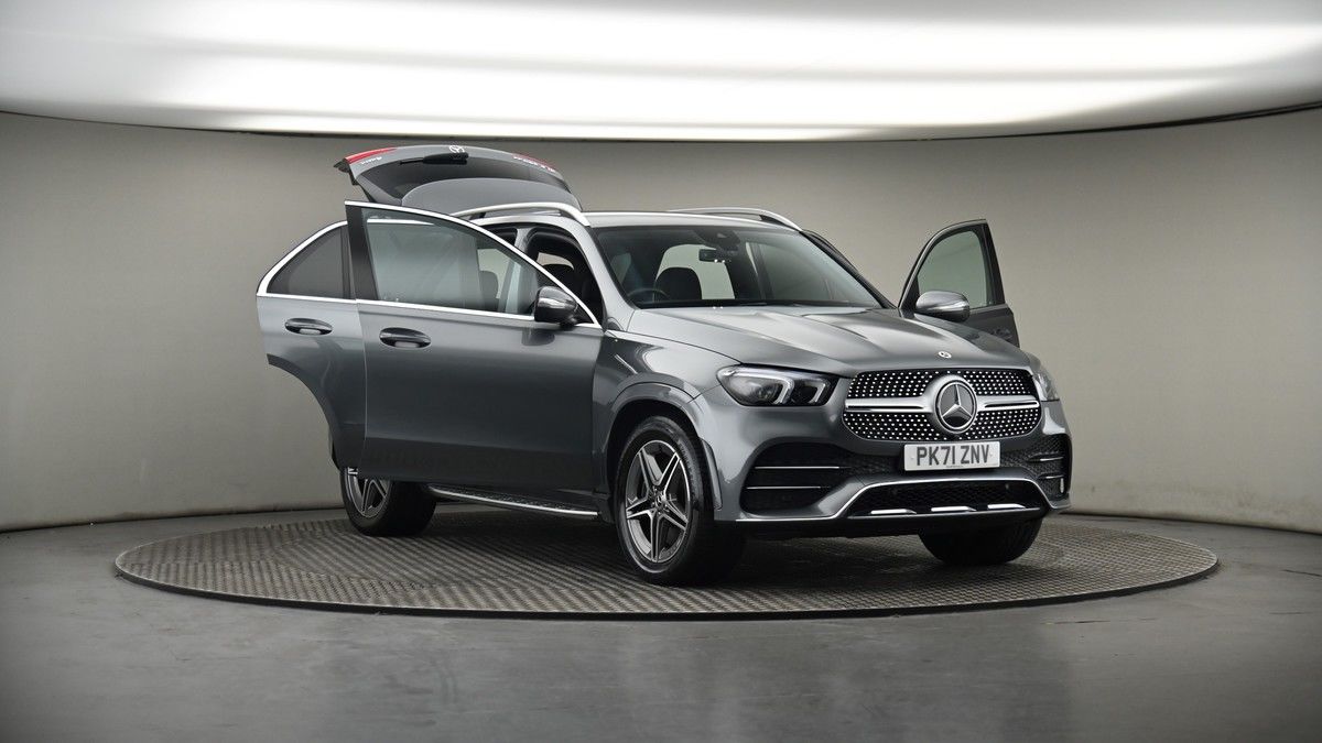 More views of Mercedes-Benz GLE