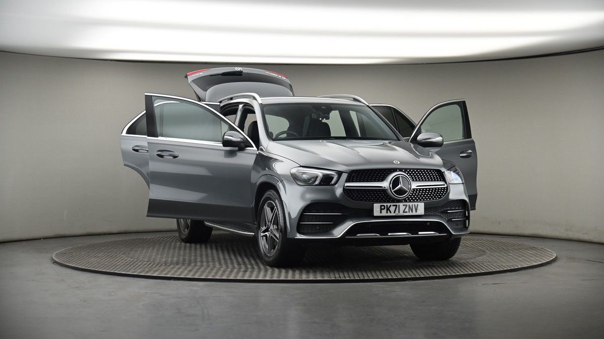 More views of Mercedes-Benz GLE