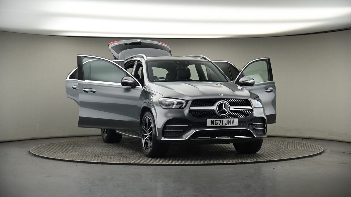 More views of Mercedes-Benz GLE