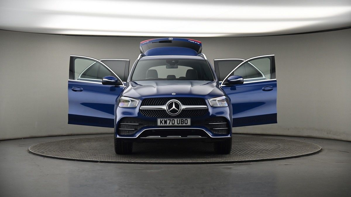 More views of Mercedes-Benz GLE