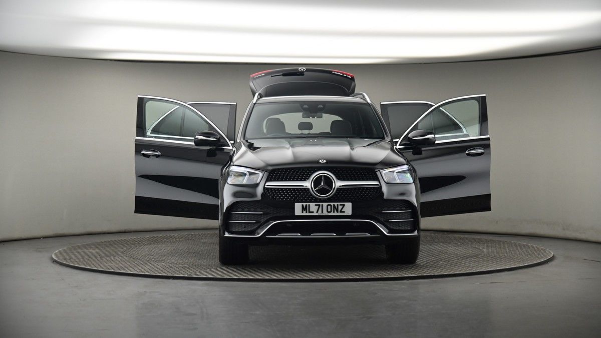 More views of Mercedes-Benz GLE