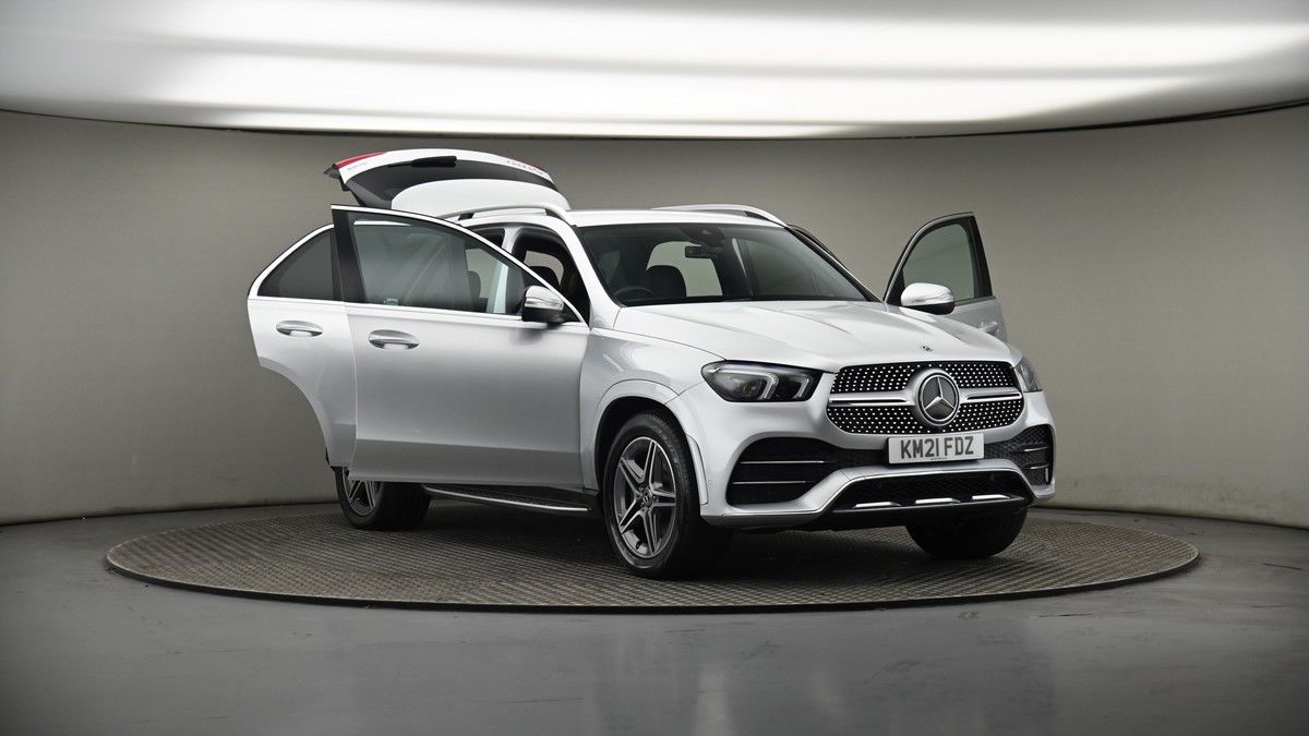 More views of Mercedes-Benz GLE