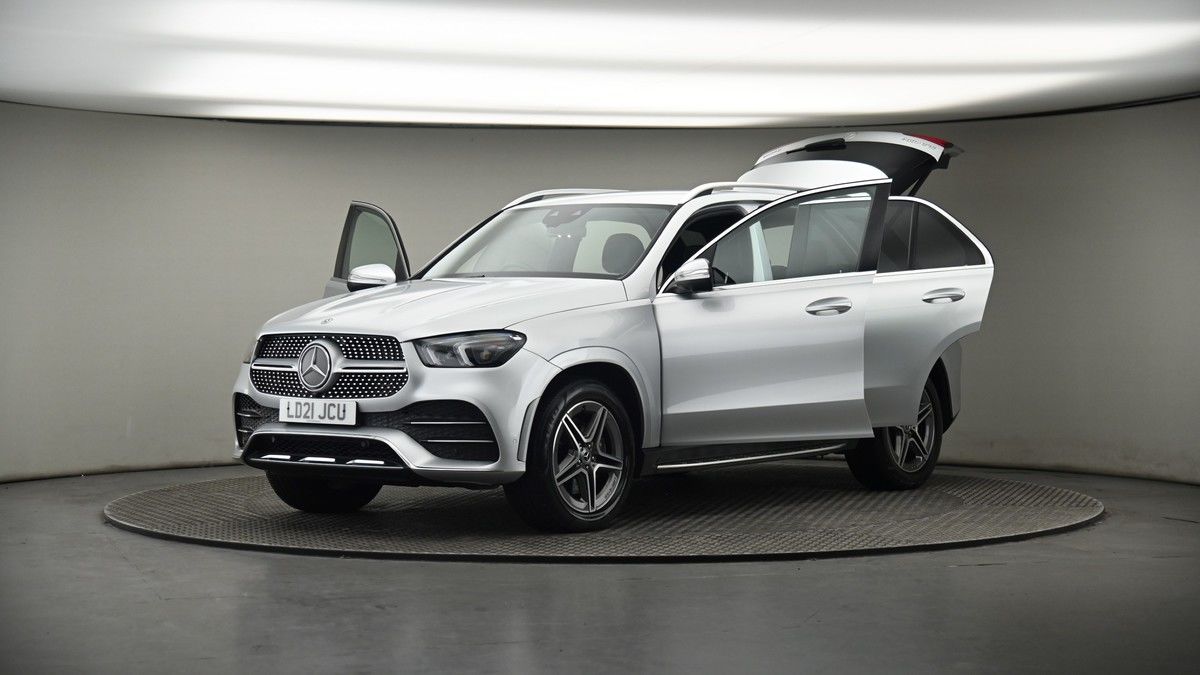 More views of Mercedes-Benz GLE