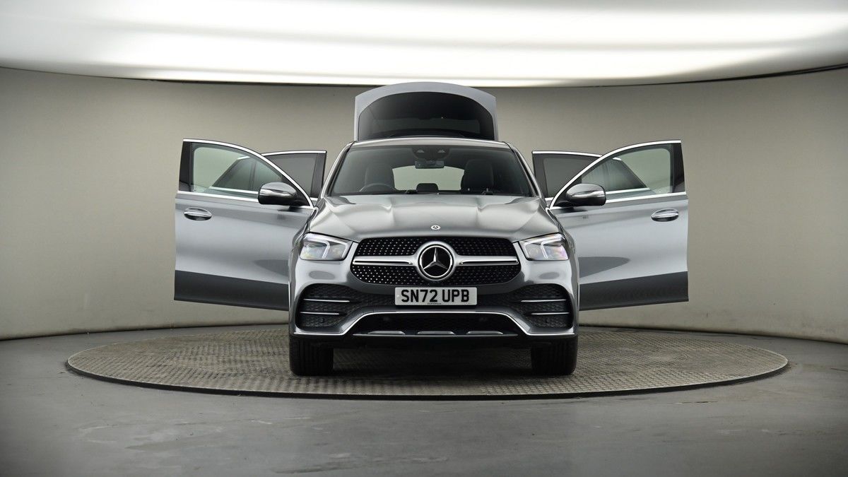 More views of Mercedes-Benz GLE