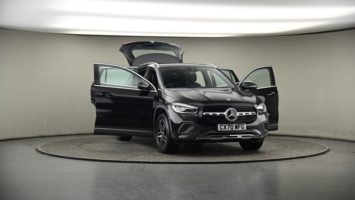 More views of Mercedes-Benz GLA