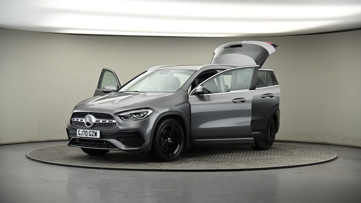 More views of Mercedes-Benz GLA