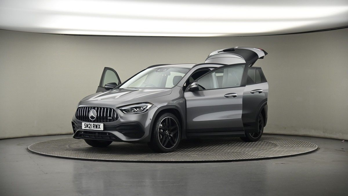 More views of Mercedes-Benz GLA