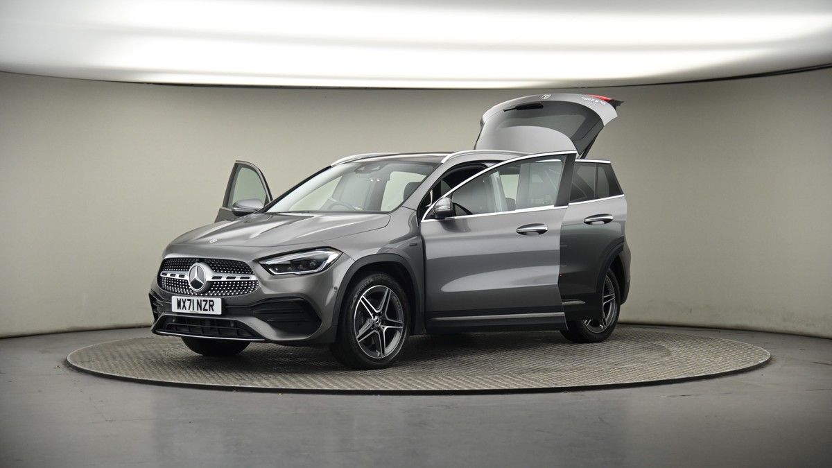 More views of Mercedes-Benz GLA