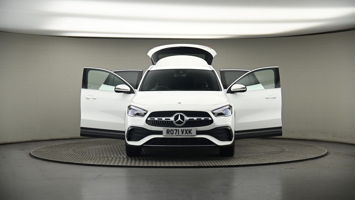 More views of Mercedes-Benz GLA