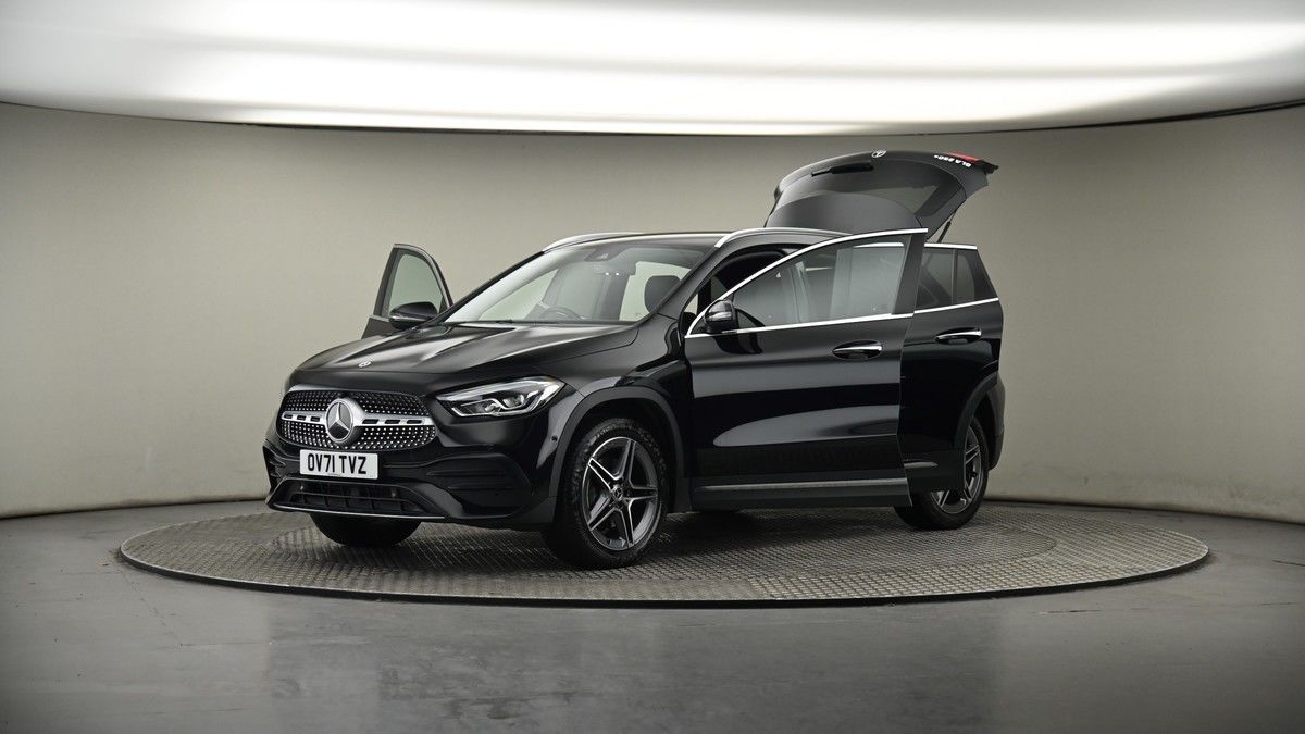 More views of Mercedes-Benz GLA