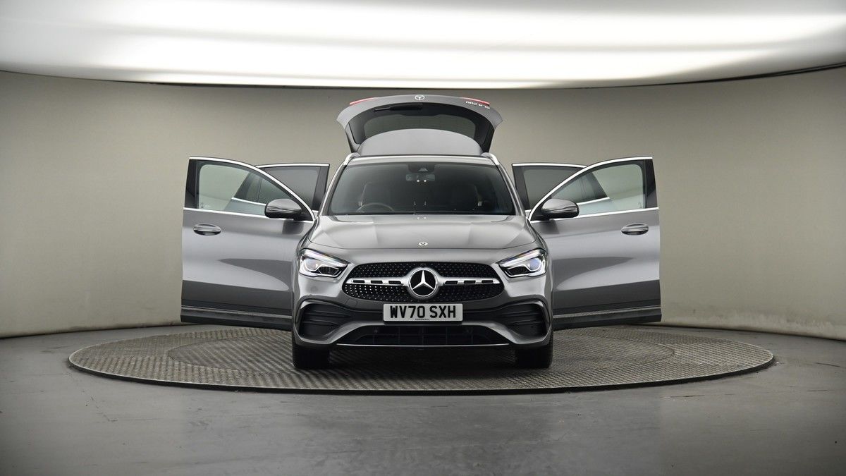 More views of Mercedes-Benz GLA