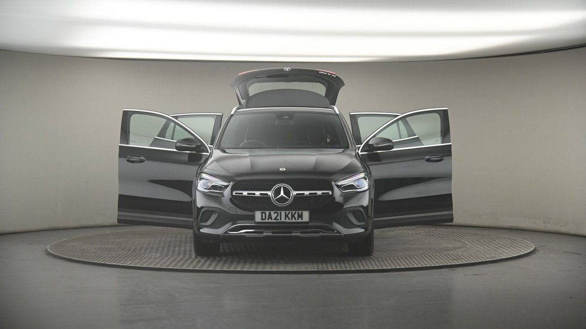 More views of Mercedes-Benz GLA