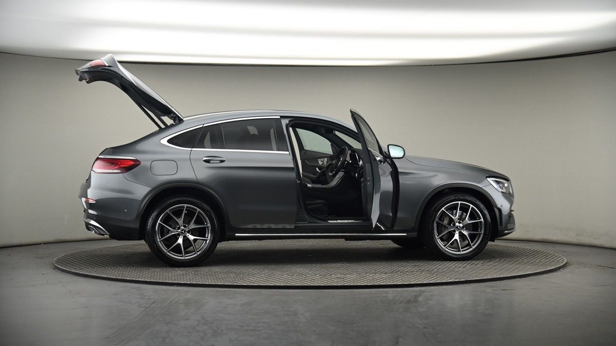 More views of Mercedes-Benz GLC