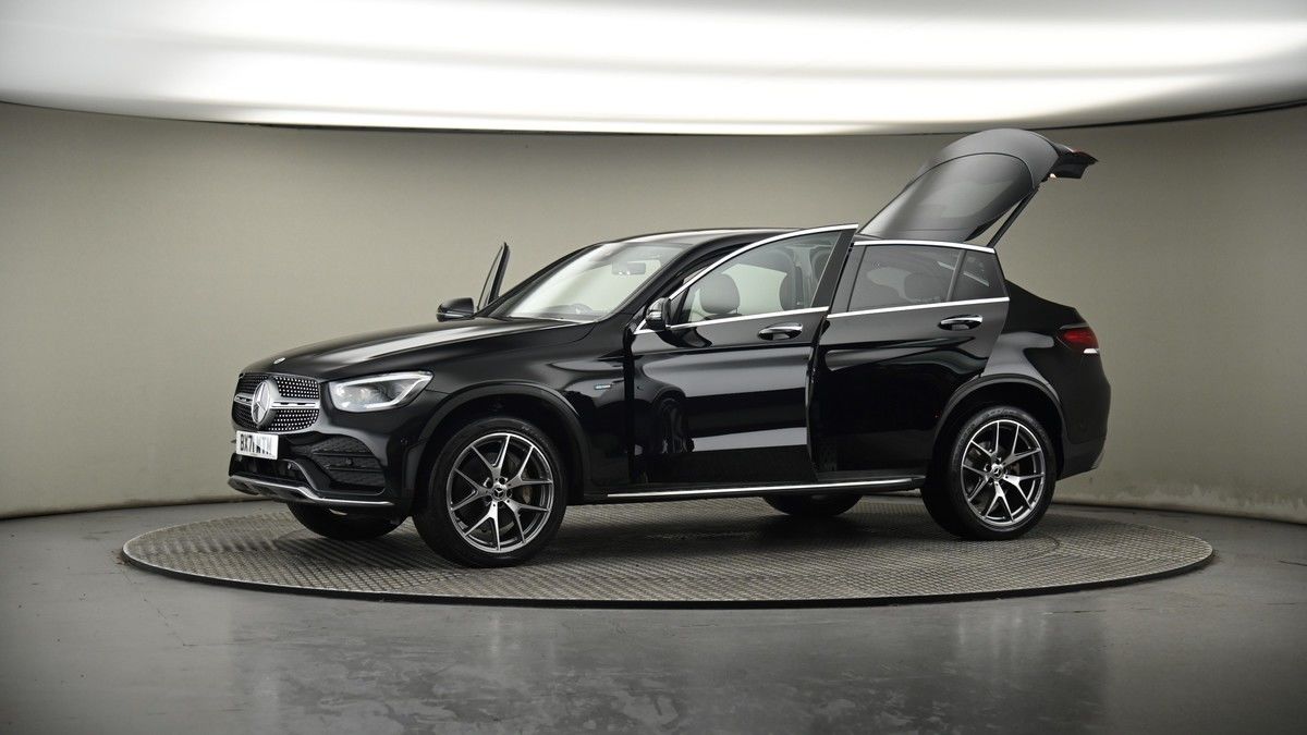 More views of Mercedes-Benz GLC