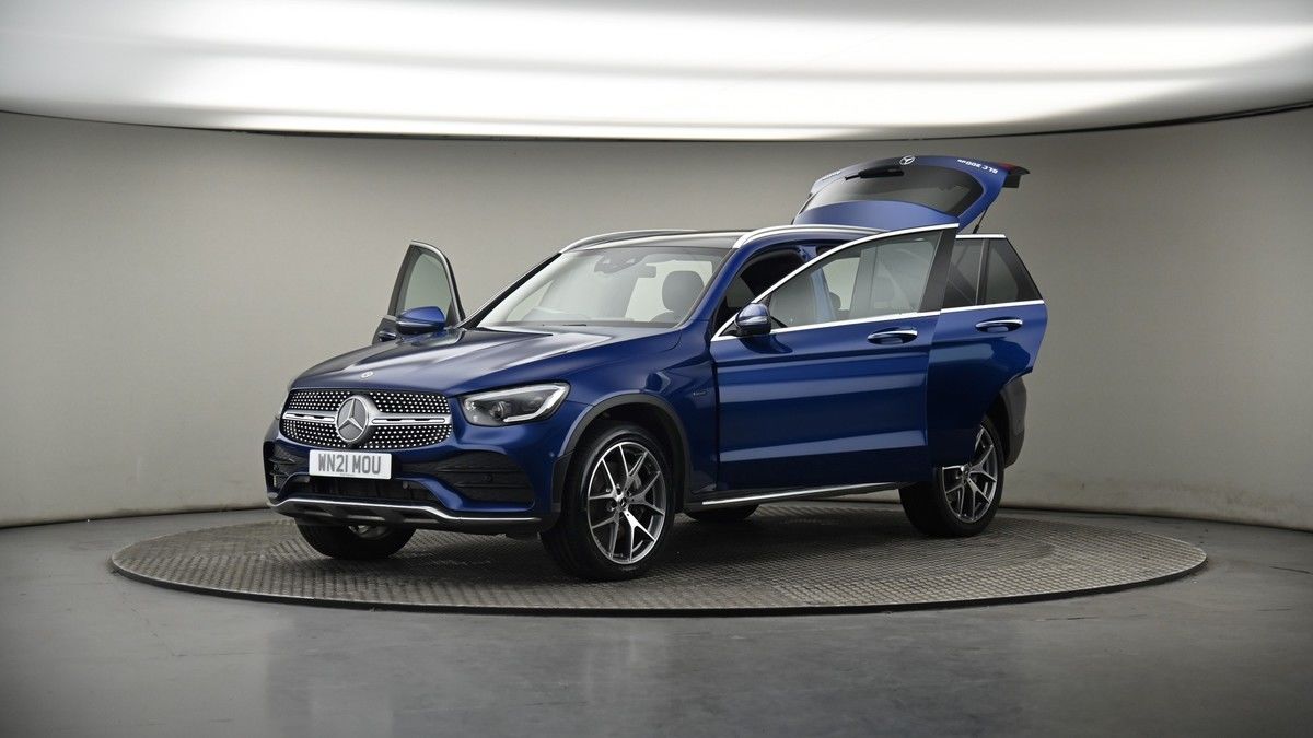 More views of Mercedes-Benz GLC