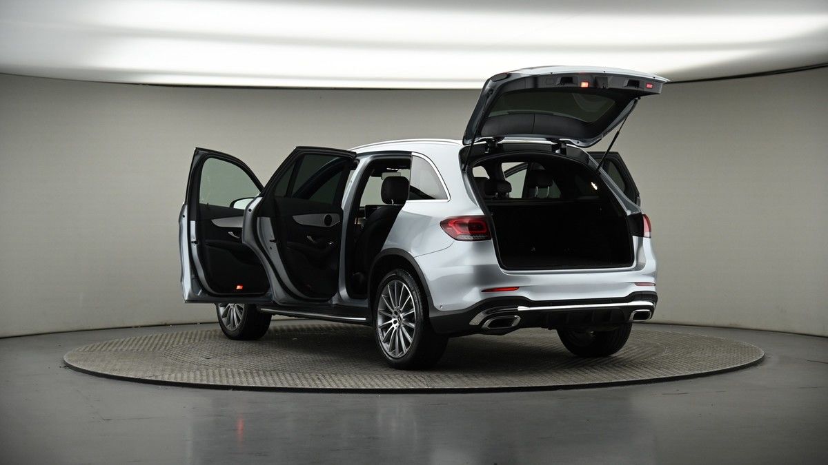 Mercedes-Benz GLC Image 8