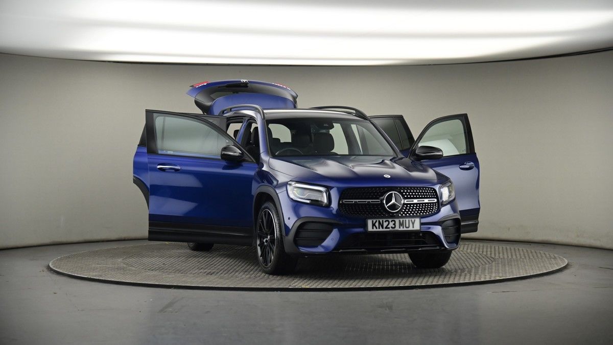 More views of Mercedes-Benz GLB