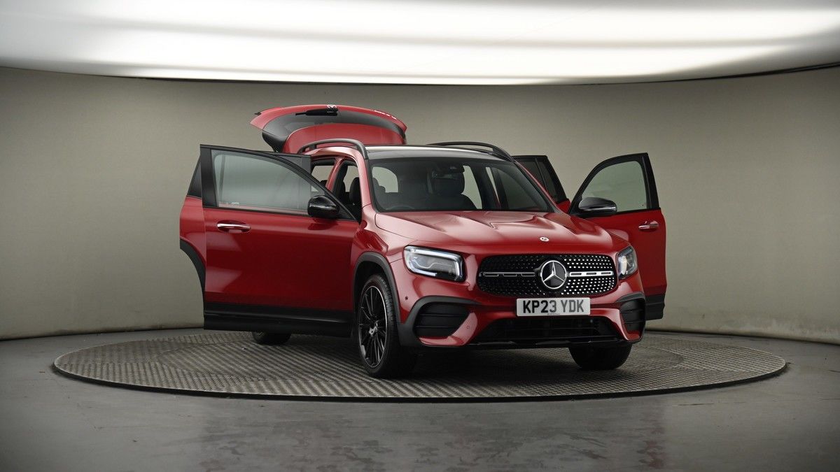 More views of Mercedes-Benz GLB