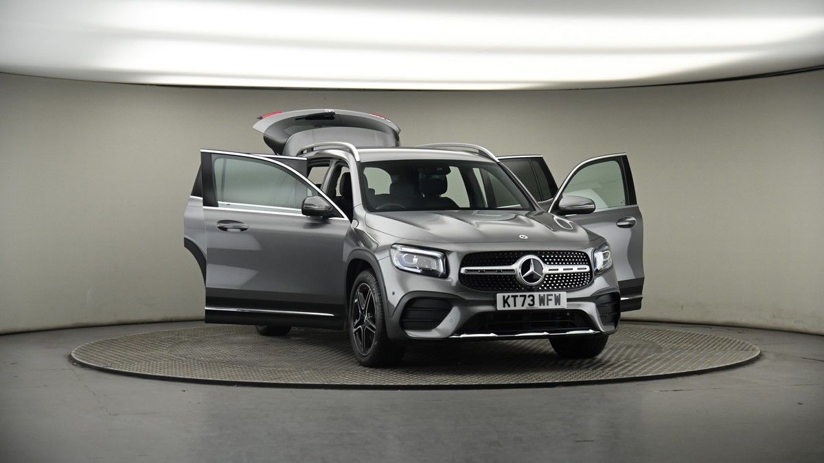 More views of Mercedes-Benz GLB