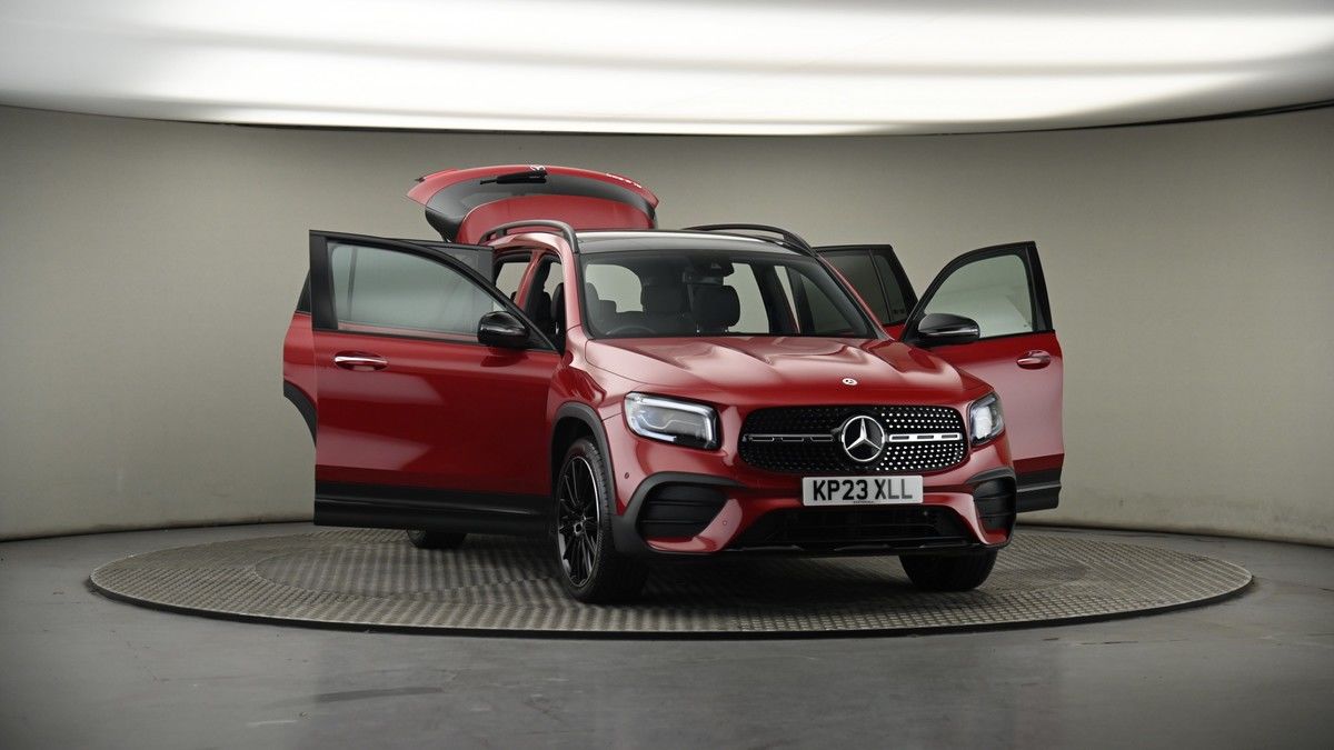 More views of Mercedes-Benz GLB