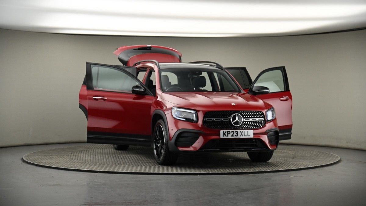 More views of Mercedes-Benz GLB