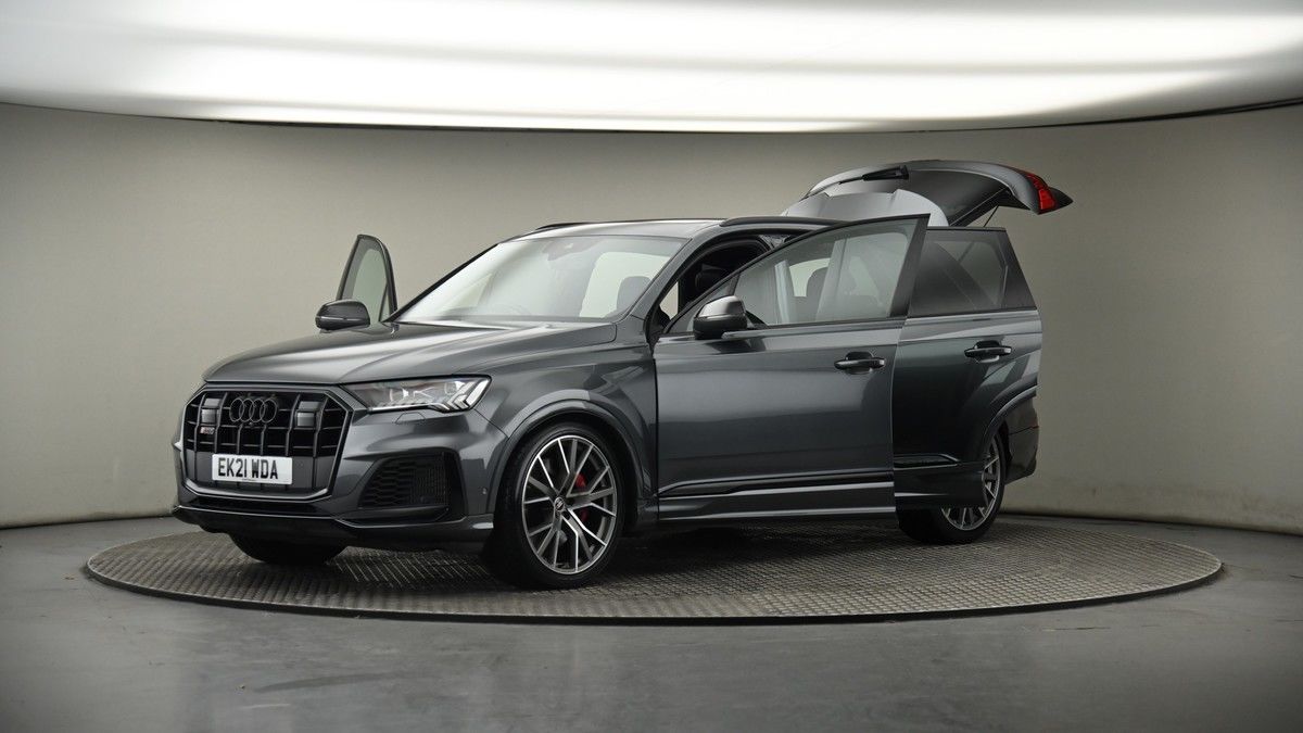 More views of Audi SQ7