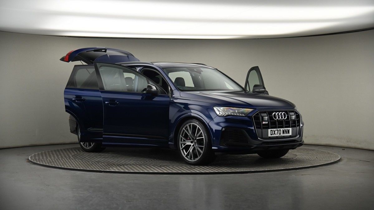 More views of Audi SQ7