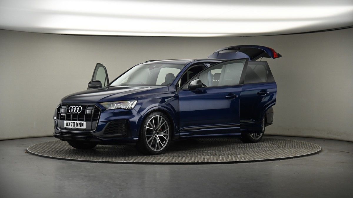 More views of Audi SQ7