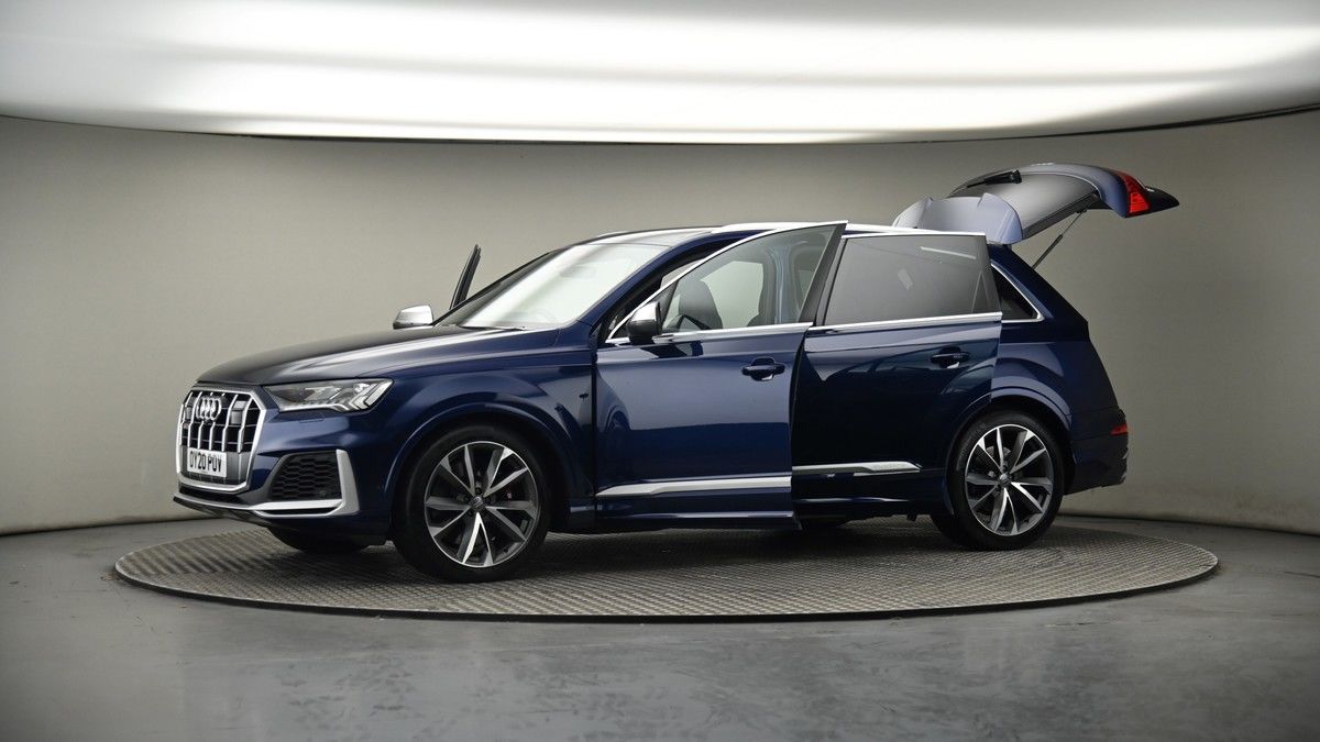 More views of Audi SQ7