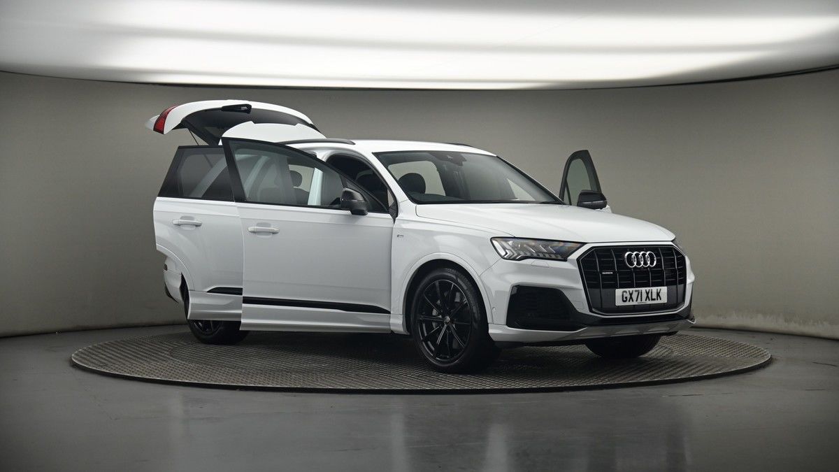 More views of Audi Q7