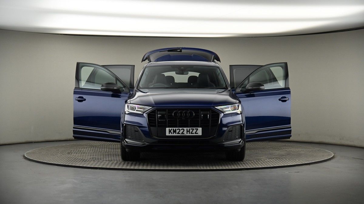 More views of Audi Q7