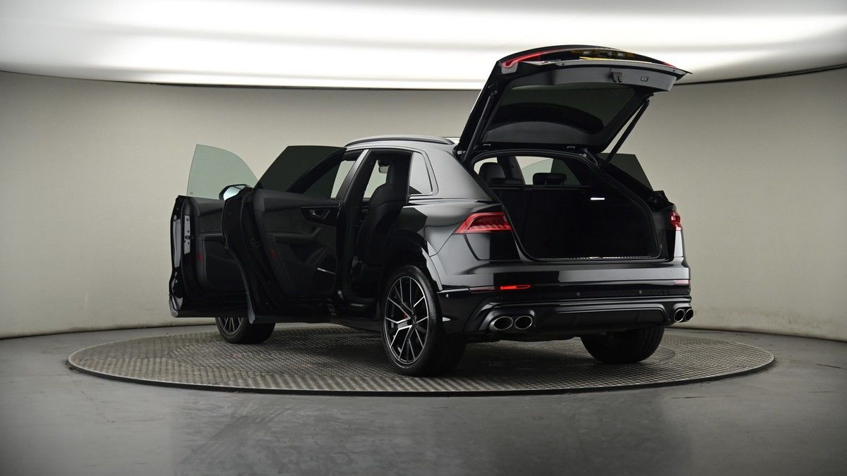 Audi SQ8 Image 8