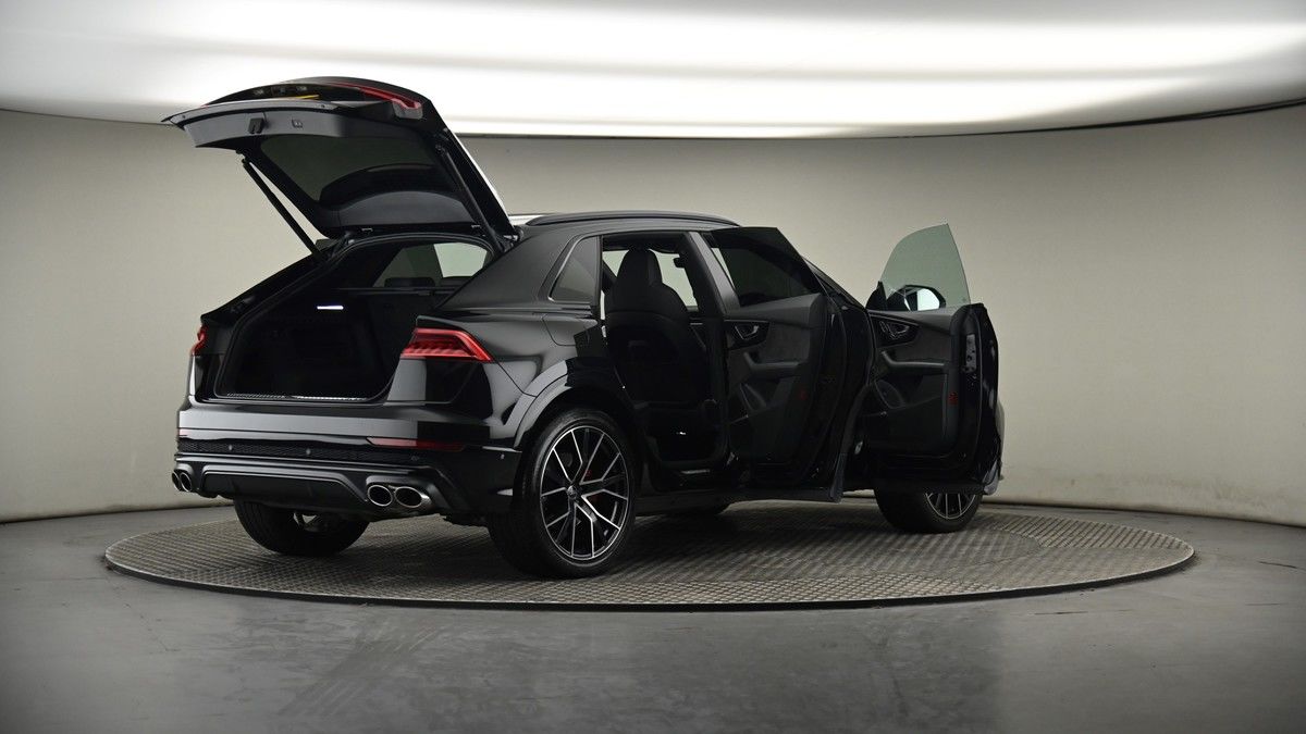 More views of Audi SQ8