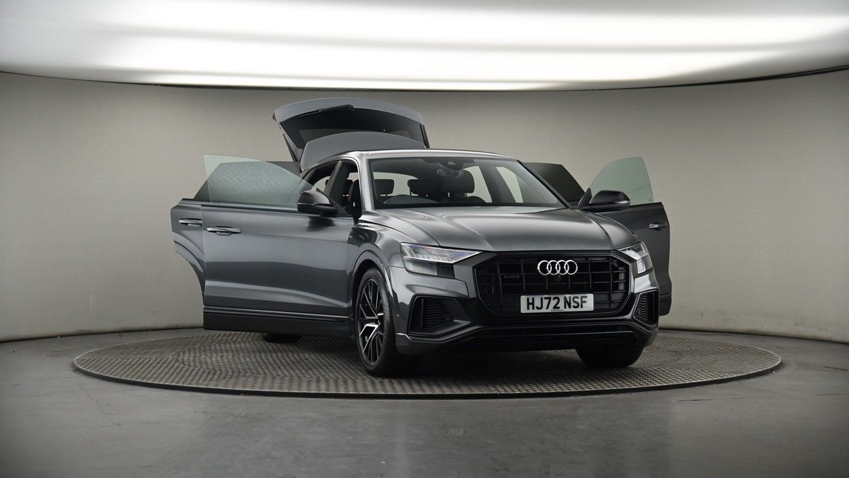 More views of Audi Q8